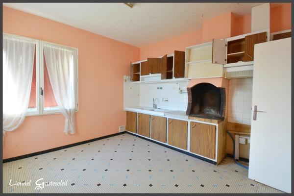 Maison à vendre 9 pièces d’environ 188 m² 7 chambres avec garage à Port-Sainte-Foy-et-Ponchapt (24)