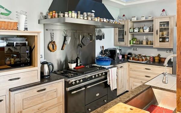 Maison à vendre    6 pièces •  Fleurance