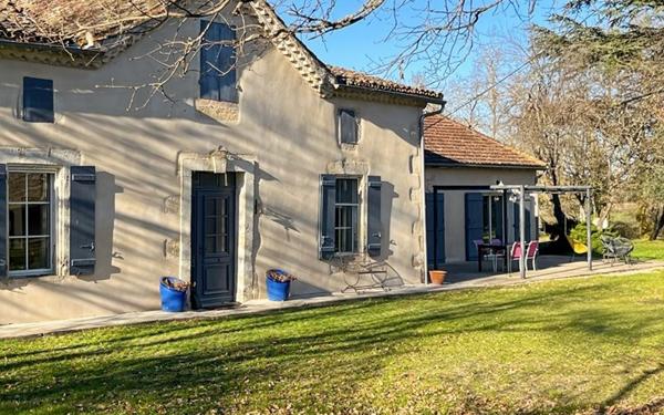 Maison à vendre    6 pièces •  Fleurance