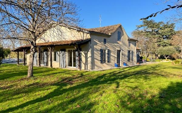 Maison à vendre    6 pièces •  Fleurance