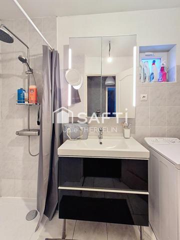 Maison avec 3 chambres et 2 garages