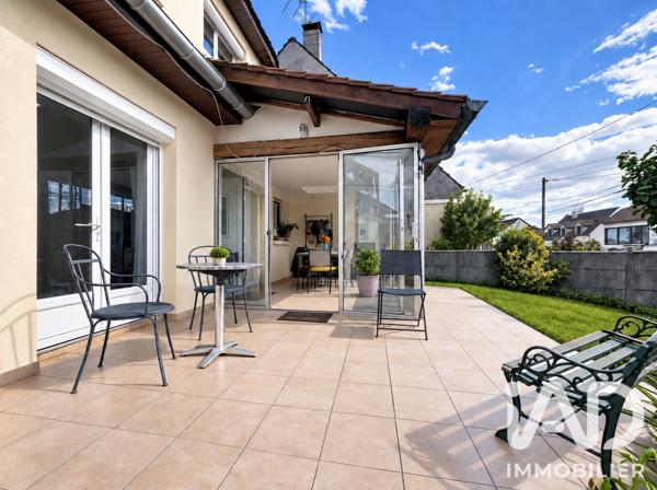 Maison à vendre 6 pièces 128 m² Ozoir-la-Ferrière