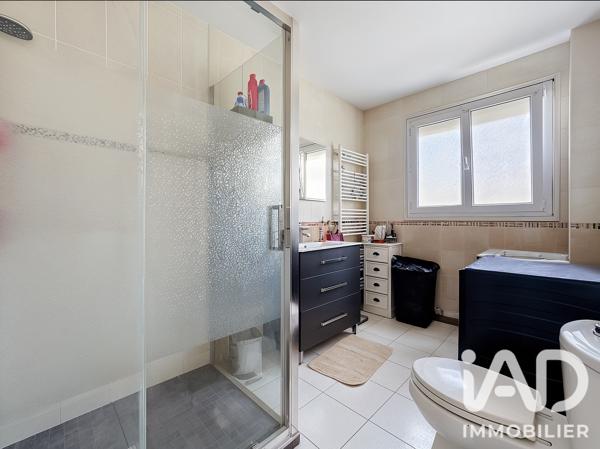 Maison à vendre 6 pièces 128 m² Ozoir-la-Ferrière