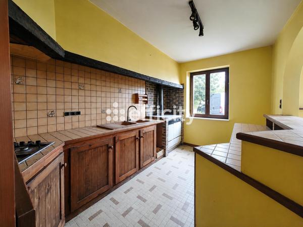 Maison
         7 pièces
        - 135 m² 231 000 € *