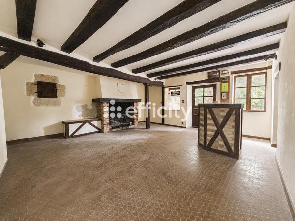 Maison
         7 pièces
        - 135 m² 231 000 € *