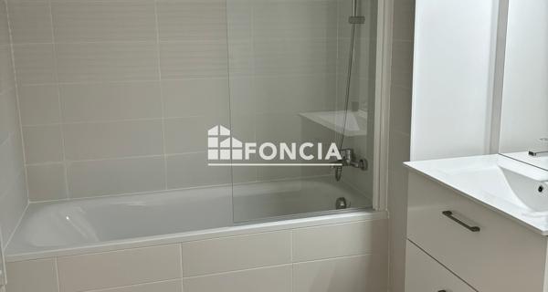 Location Appartement 3 pièces 59.87 m² - Angers 49000