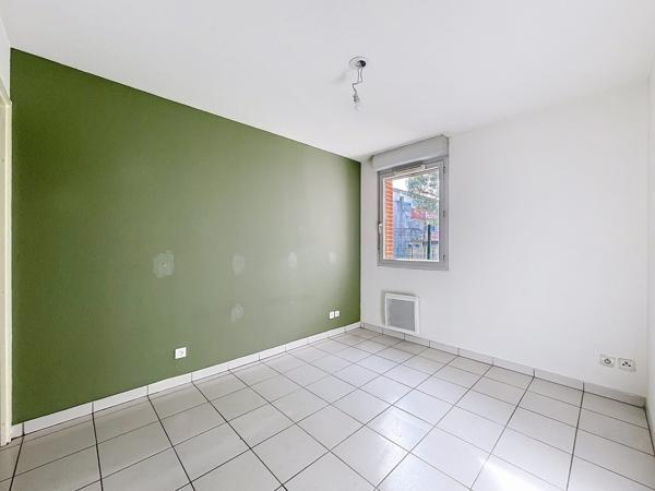 Grand T2 en rez-de-jardin