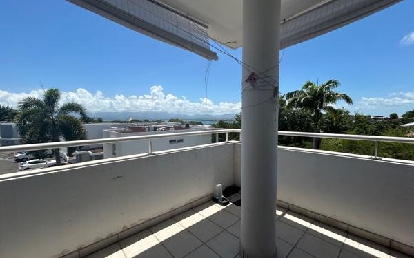 Appartement à vendre    2 pièces • 35,73 m2 Les Abymes