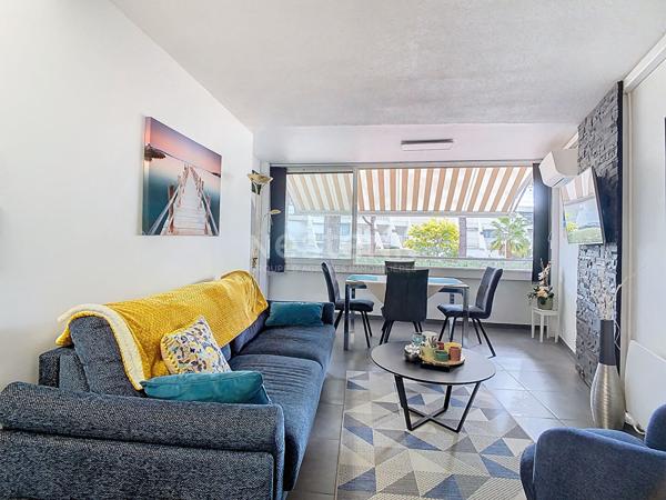 Port Camargue Plage Sud Appartement Type 3 plus cabine en parfait etat avec parking prive