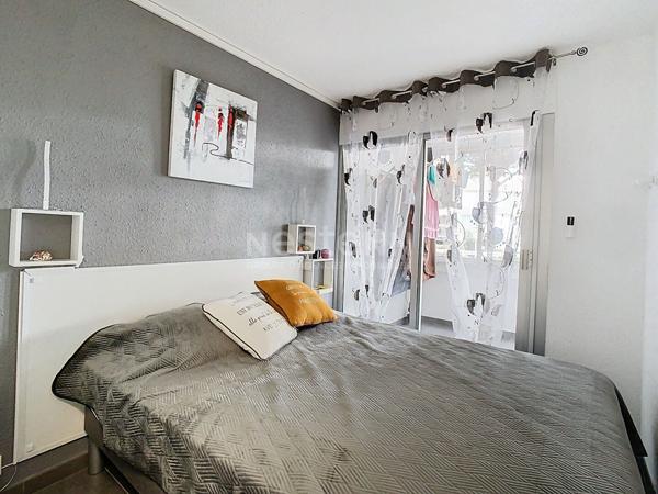 Port Camargue Plage Sud Appartement Type 3 plus cabine en parfait etat avec parking prive