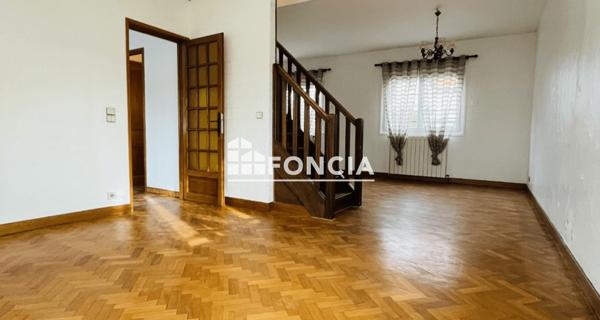Location Maison 4 pièces 84.88 m² - Sainte-geneviève-des-bois 91700