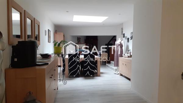 Immeuble avec local commercial