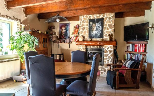 Maison à vendre    4 pièces • 172 m2 Farnay