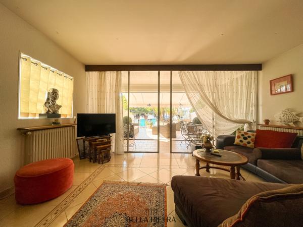 Marina d'angle en duplex de 119m²