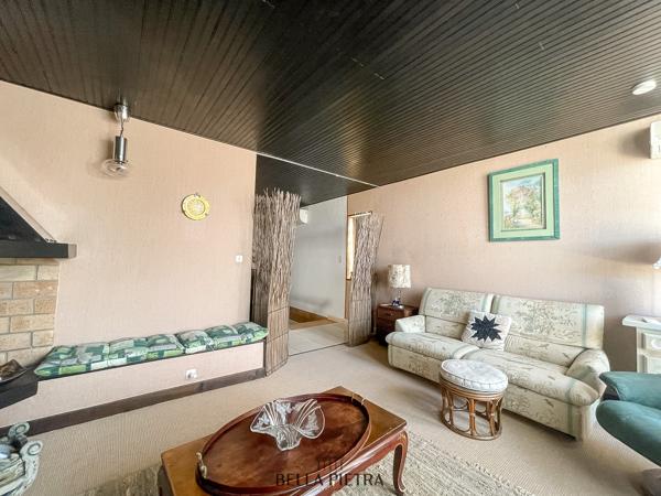 Marina d'angle en duplex de 119m²