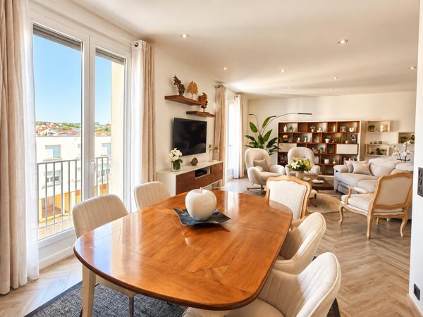 COURNON-D’AUVERGNE – T4 120 m² – RÉNOVÉ – GARAGE – 2 PARKINGS