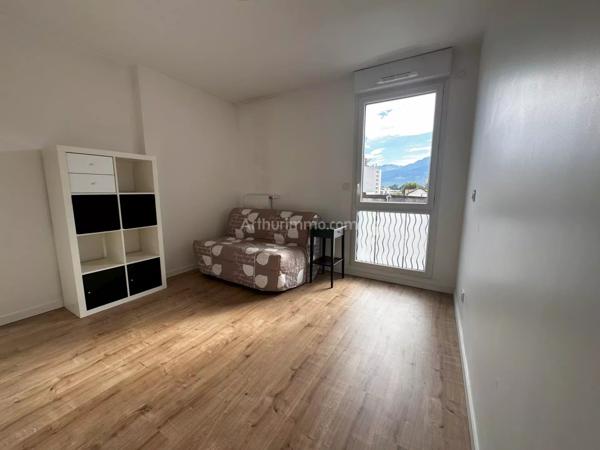 Location Appartement 3 pièces 61 m2 à Grenoble