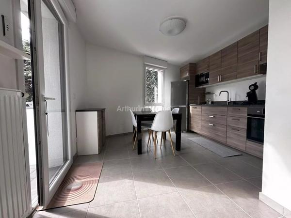 Location Appartement 3 pièces 61 m2 à Grenoble