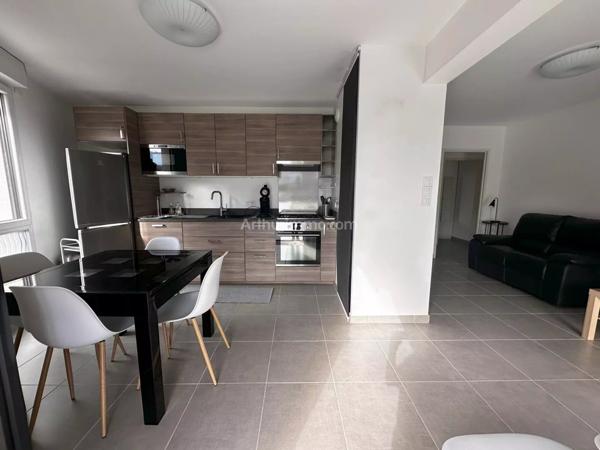 Location Appartement 3 pièces 61 m2 à Grenoble