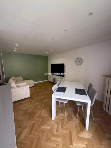 Location                                                      Appartement
                        
                     2 pièces                      48 m2                     à Sucy-en-Brie
