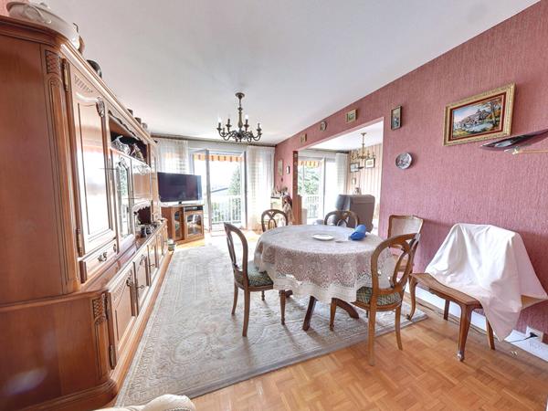 Appartement Bry Sur Marne 3 pièce(s) 63.02 m2 parking et cave