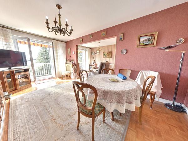 Appartement Bry Sur Marne 3 pièce(s) 63.02 m2 parking et cave