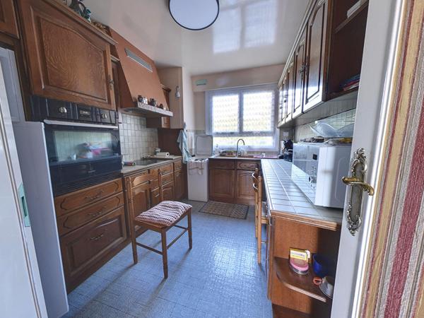 Appartement Bry Sur Marne 3 pièce(s) 63.02 m2 parking et cave