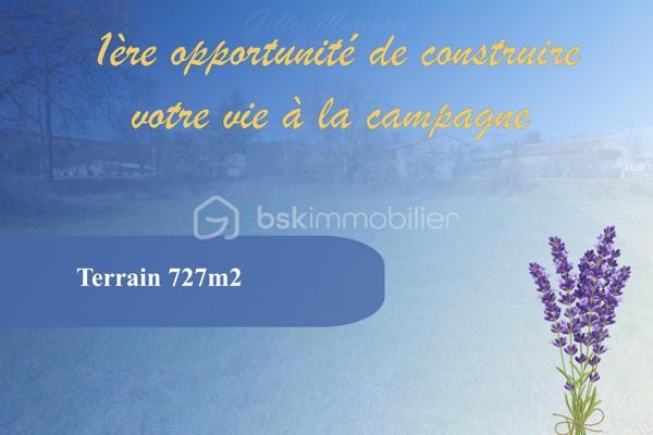 Terrain de 727 m²