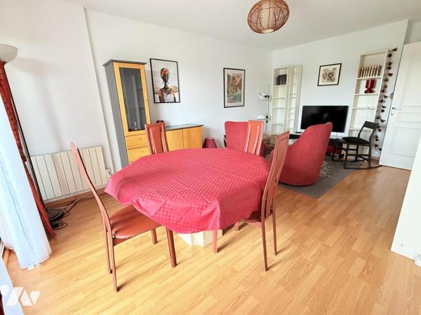 A VENDRE 56 VANNES TOHANNIC T2 49 m² + Parking VUE SUR l'ETANG