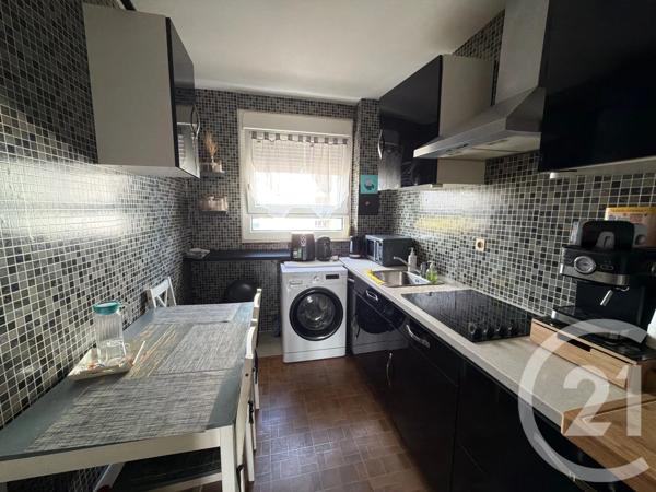 Appartement F2 à vendre  2 pièces - 48,57 m 2   LES MUREAUX  - 78