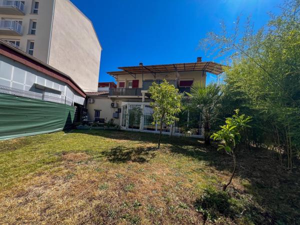 Agen, 3 logements dont 2 avec rentabilité et confort assurés