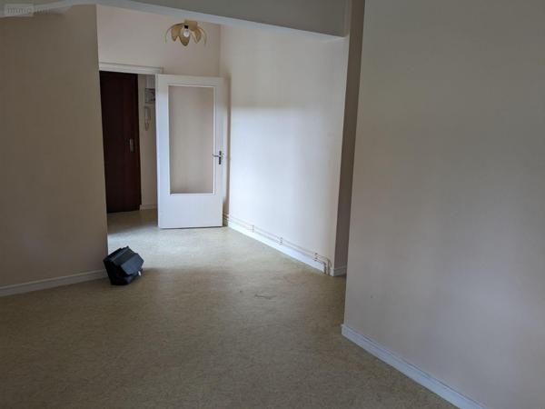 Appartement à vendre à Nogent-le-Rotrou dans l'Eure-et-Loir (28400), ref : 40 VE