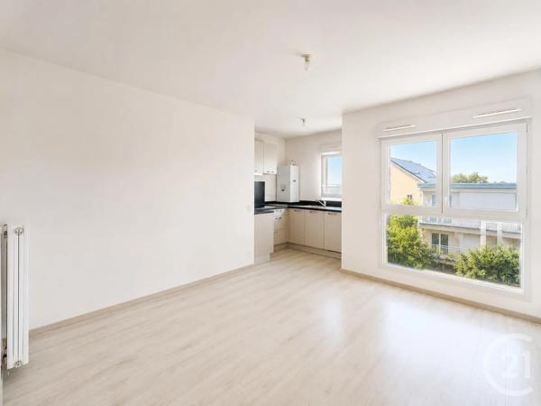 Appartement F1 à vendre  1 pièce - 30,27 m 2   LA CHAPELLE ST MESMIN  - 45