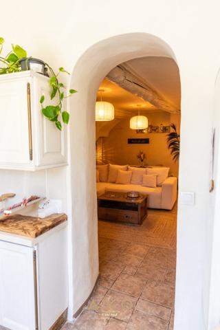 BOUC BEL AIR  MAISON DE VILLE AVEC 2 TERRASSES  90 M²  370 000 