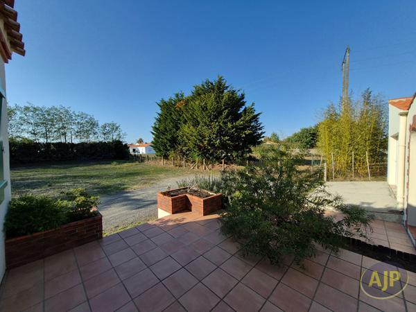 Maison à vendre Challans - 5 pièces, 120m² avec 3 chambre(s) à 279 900€ - AJP Immobilier Challans