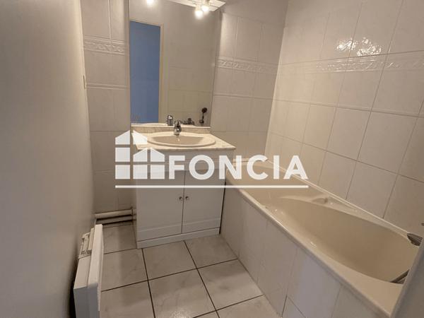Location Appartement 2 pièces 48.22 m² - 15 RUE DES RIBAINS Joue-les-tours 37300