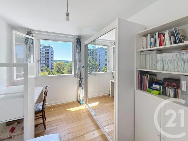 Appartement F4 à vendre  4 pièces - 74,87 m 2   ST CLOUD  - 92
