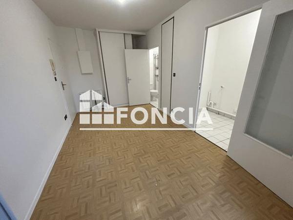 Location Studio 20.46 m² - 20 GRANDE RUE Montluel 01120