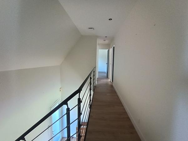 Magnifique longère aux belles prestations située dans un secteur privilégié de Saint Avé et aux portes de Vannes