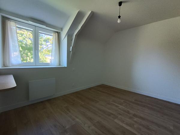 Magnifique longère aux belles prestations située dans un secteur privilégié de Saint Avé et aux portes de Vannes