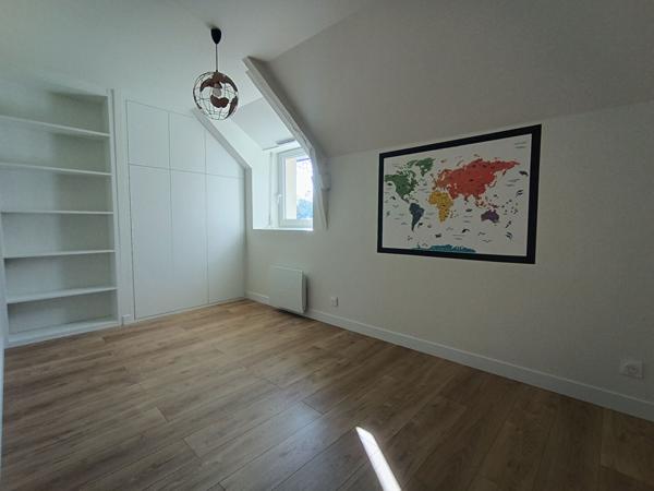 Magnifique longère aux belles prestations située dans un secteur privilégié de Saint Avé et aux portes de Vannes