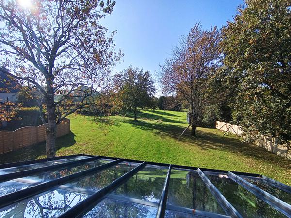 Magnifique longère aux belles prestations située dans un secteur privilégié de Saint Avé et aux portes de Vannes