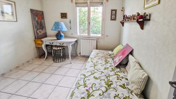 SAINT SATURNIN LES AVIGNON Maison  7 pièce(s)     470 000