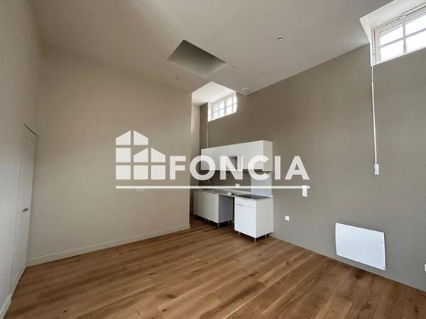 Location Appartement 3 pièces 63.76 m² - 33 RUE JEANNE D'ARC Riom 63200