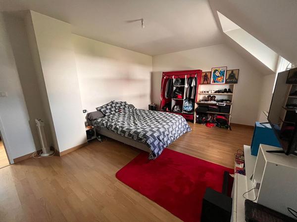 Angers - Pasteur - maison de 4 chambres -dont 1 de plain pied avec cour et stationnement