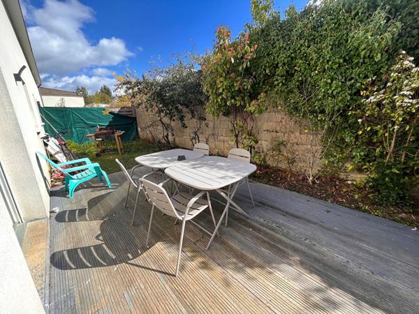 Angers - Pasteur - maison de 4 chambres -dont 1 de plain pied avec cour et stationnement