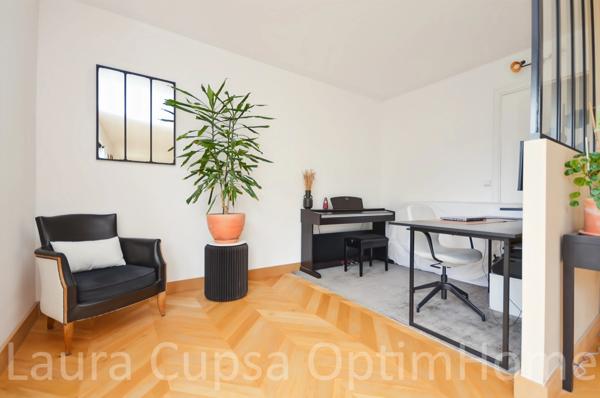 SCEAUX - 8 MIN RER SCEAUX - 4P - 65,36 M² - BALCON - 4E ET DERNIER ETAGE -  CAVE - BOX ET PARKING LIBRE DANS RESIDENCE FERMEE