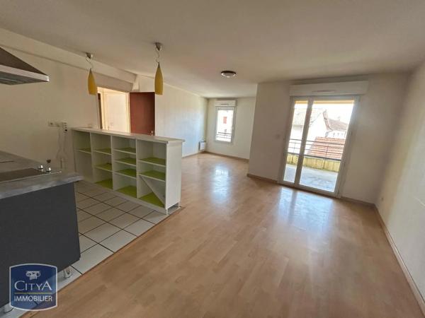 Appartement à louer 3 pièces 60.03m² Tarbes (65000)