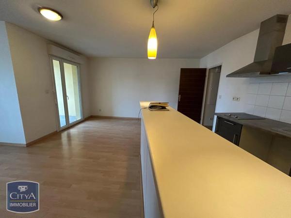 Appartement à louer 3 pièces 60.03m² Tarbes (65000)