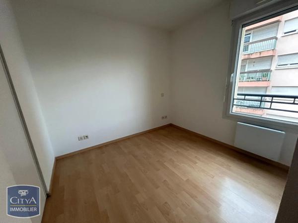 Appartement à louer 3 pièces 60.03m² Tarbes (65000)